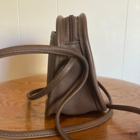 1995 vintage Coach Hadley mini zip - Picture 4 of 9